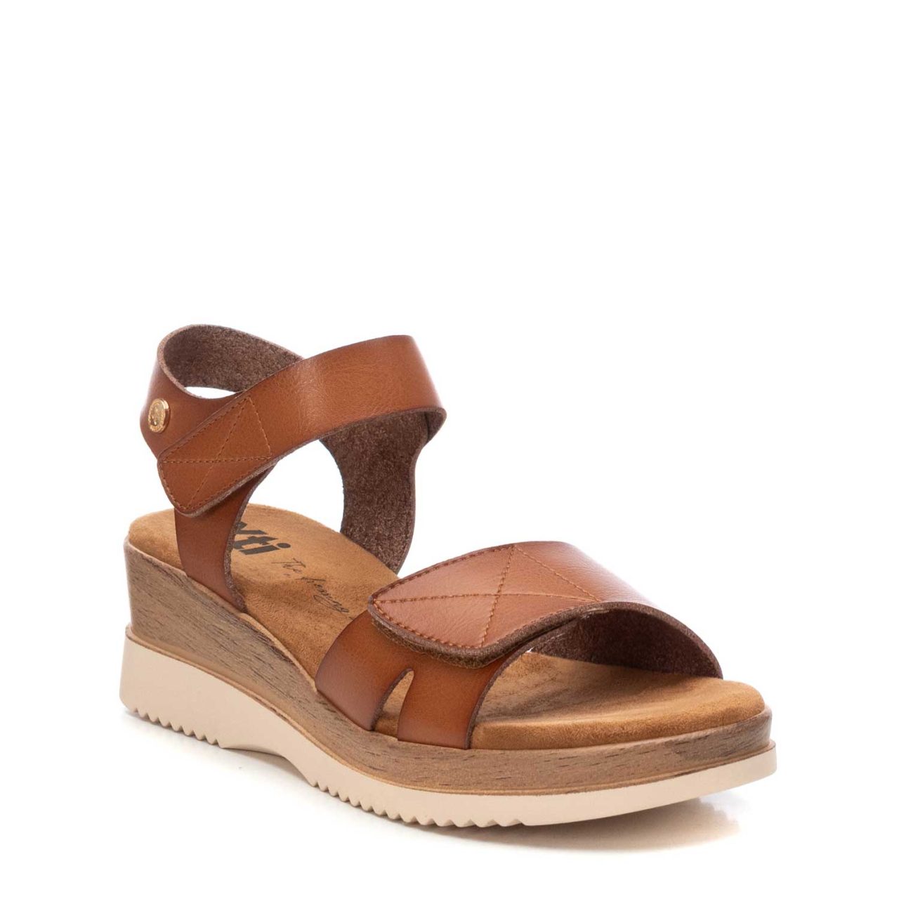 1901645-Sandalia-Jeanne-Camel-Xti_03.jpg