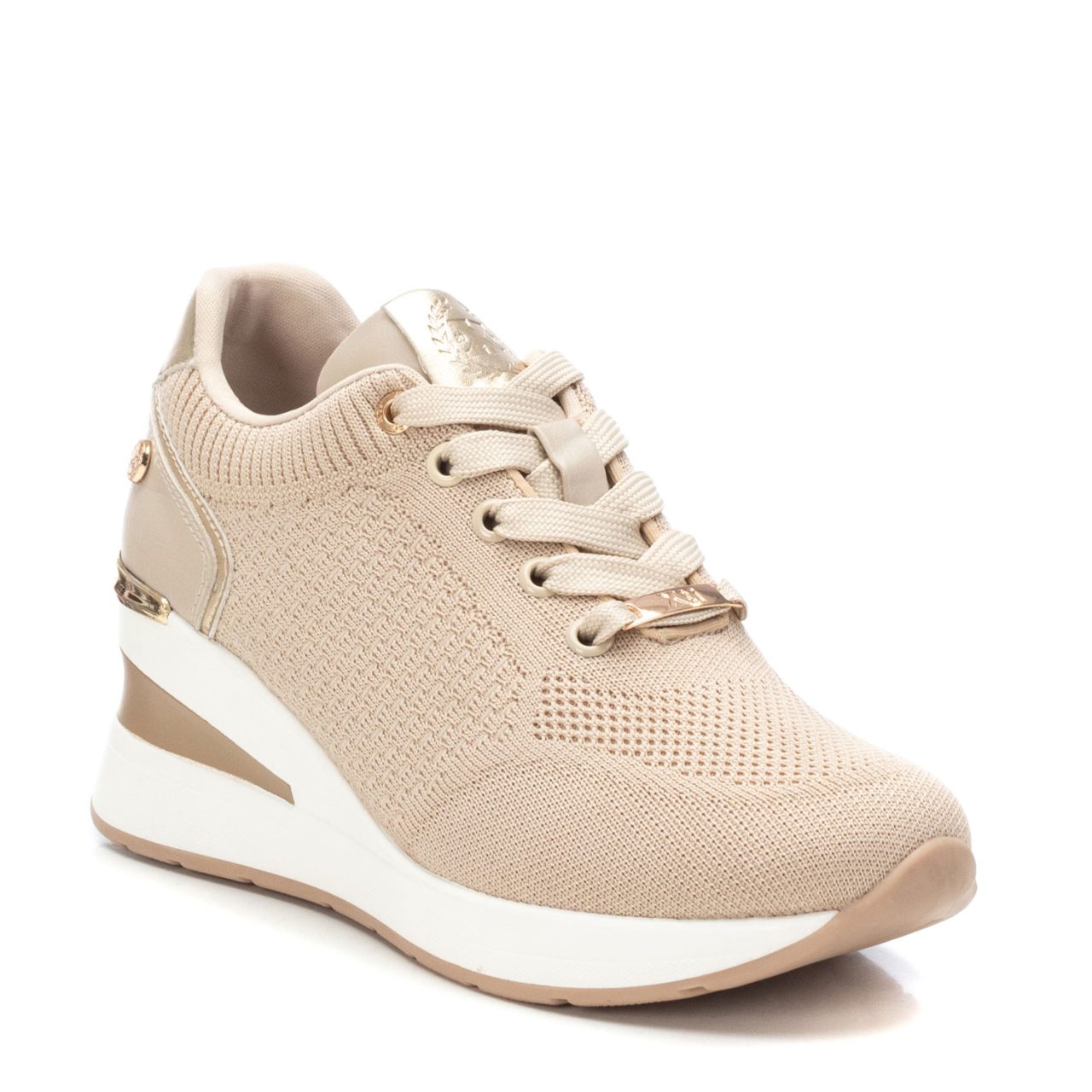2101844-Tenis-Mavra-Beige-Xti_03.jpg