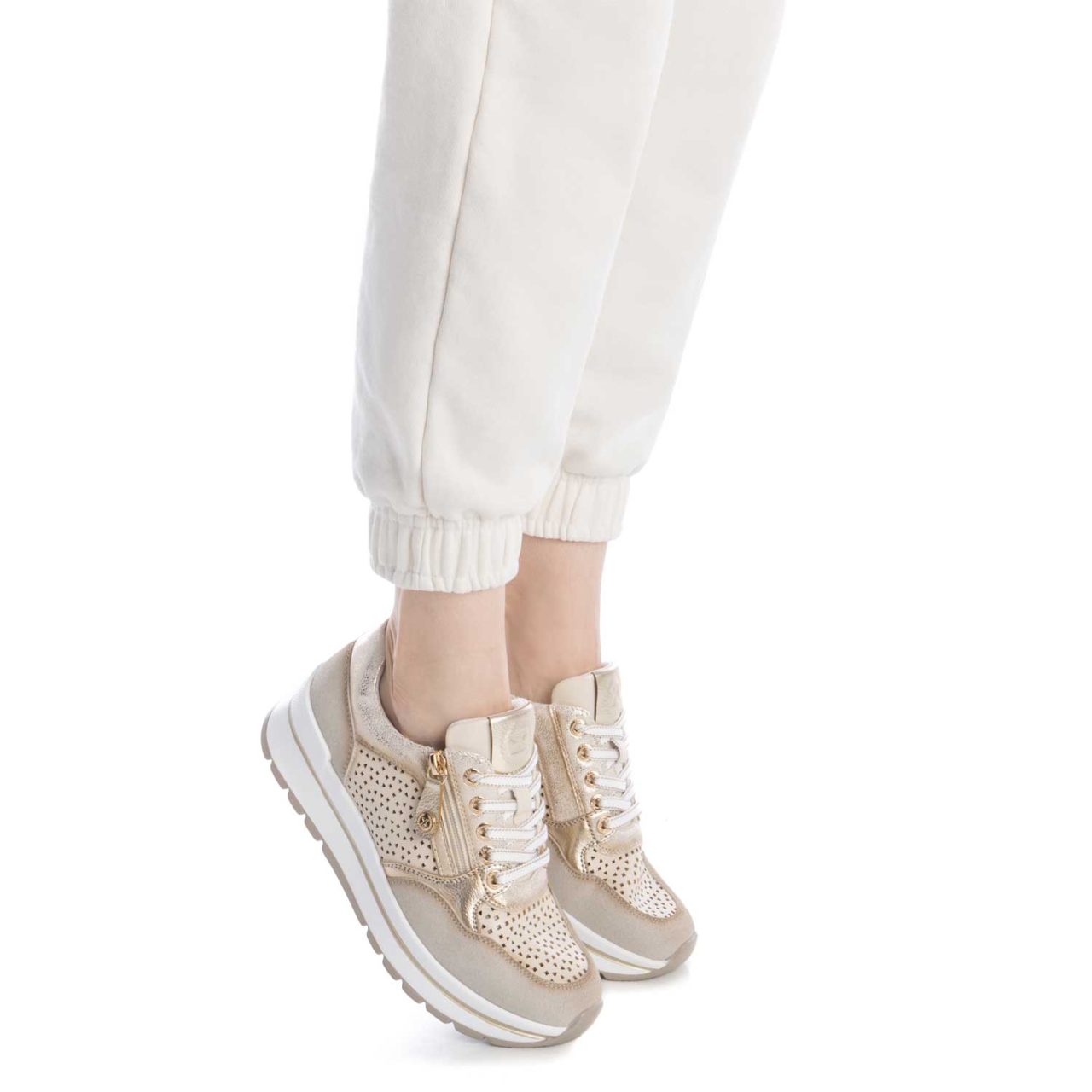 2896344-Tenis-Hiromi-Beige-Xti_02.jpg